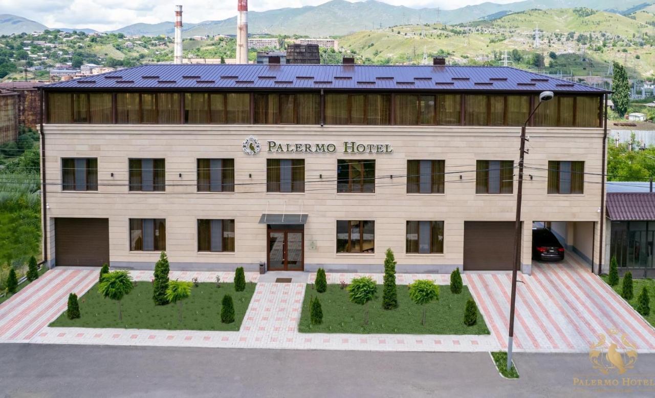 Palermo Hotel Ванадзор Экстерьер фото